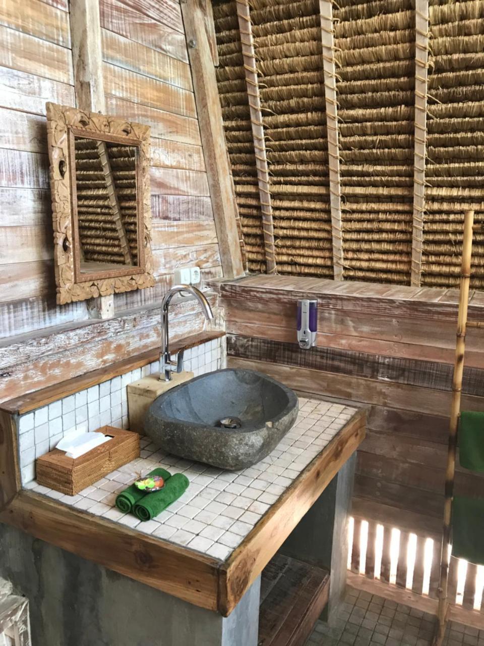 Alam Karang Hotell Gili Gede Eksteriør bilde